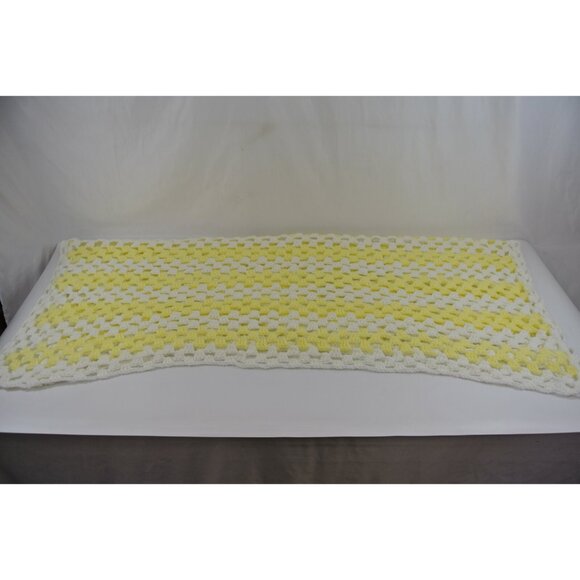 Knitted Baby Blanket Lot of 2 Handmade Crochet White & Yellow 32 x 28 & 43 x 34" - Picture 2 of 8